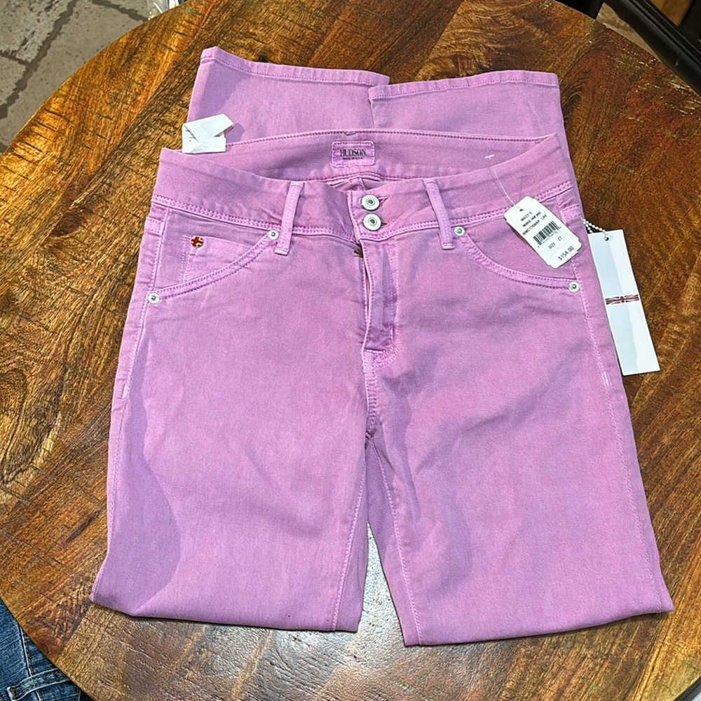 NWT HUDSON Women's Beth Baby Bootcut Jean with Back Flap Pockets - Picture 3 of 11